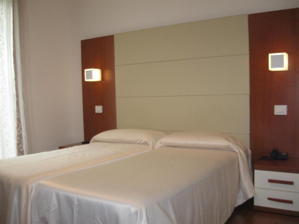Hotel Mezzaluna Treviso Exterior photo